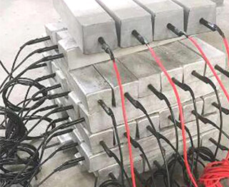 Prepackaged magnesium anode